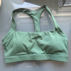 Alphalete green sports bra